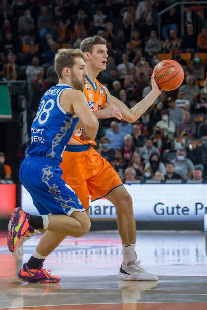 则在比赛的 则在比赛的