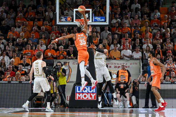 彩的篮球盛 彩的篮球盛